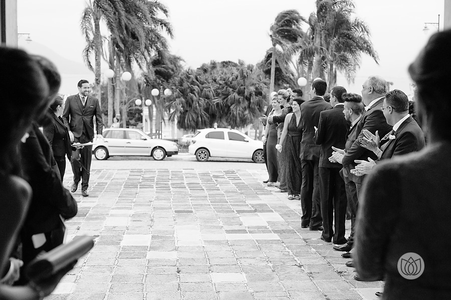 chegada de noivo na igreja do ribeirão da ilha em florianópolis
