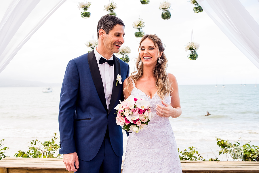 lindo casamento ao ar livre de frente para o mar na pousada dos sonhos em florianópolis (40)