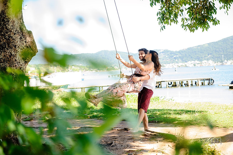 ensaio de casal em florianópolis, casal kite surf lagoa da conceição, julio trindade fotografia de casais (17)