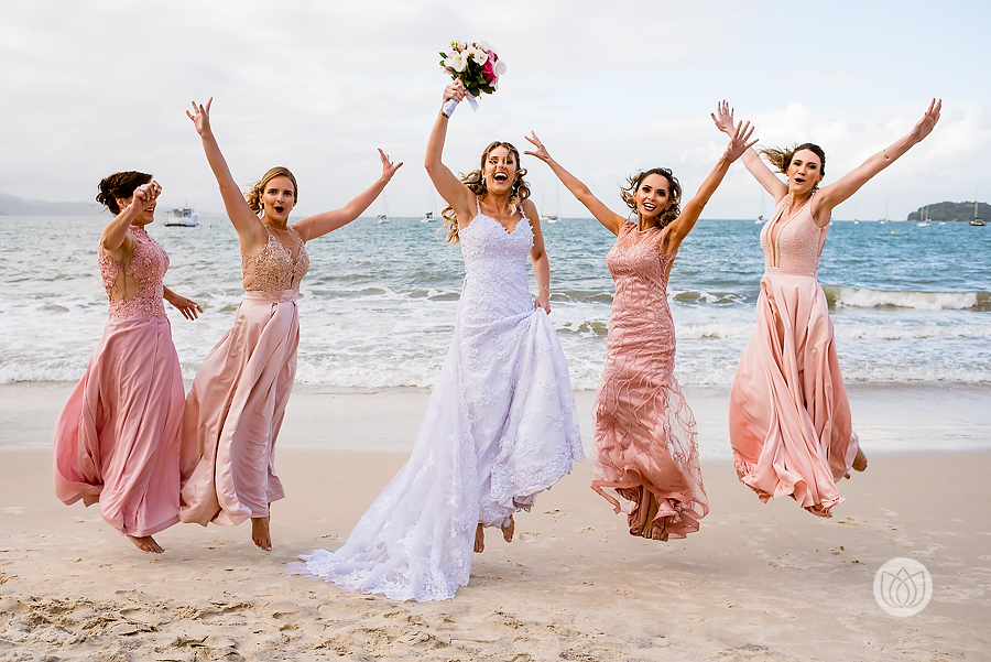 lindo casamento ao ar livre de frente para o mar na pousada dos sonhos em florianópolis (37)