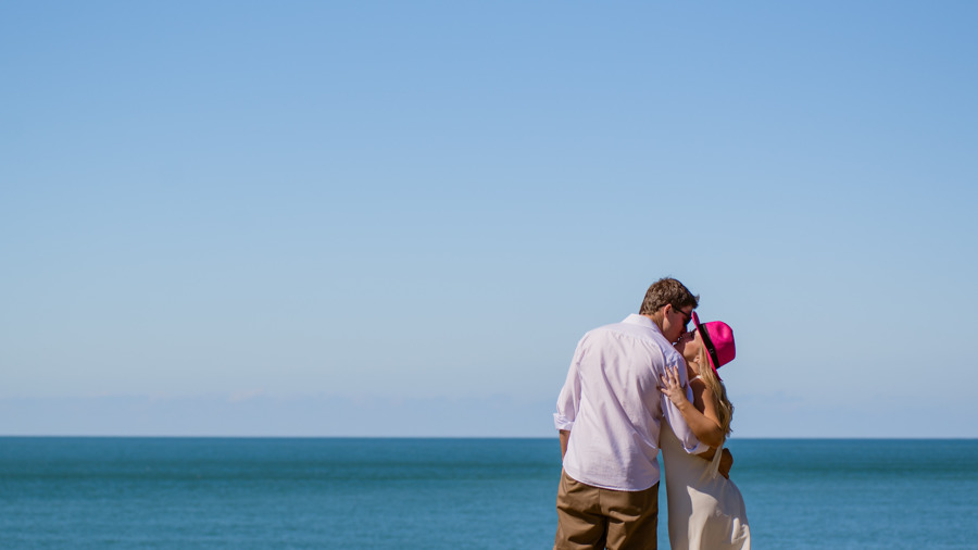 ensaio de casal na praia da armação em florianópolis por julio trindade fotografia de casamentos (33)